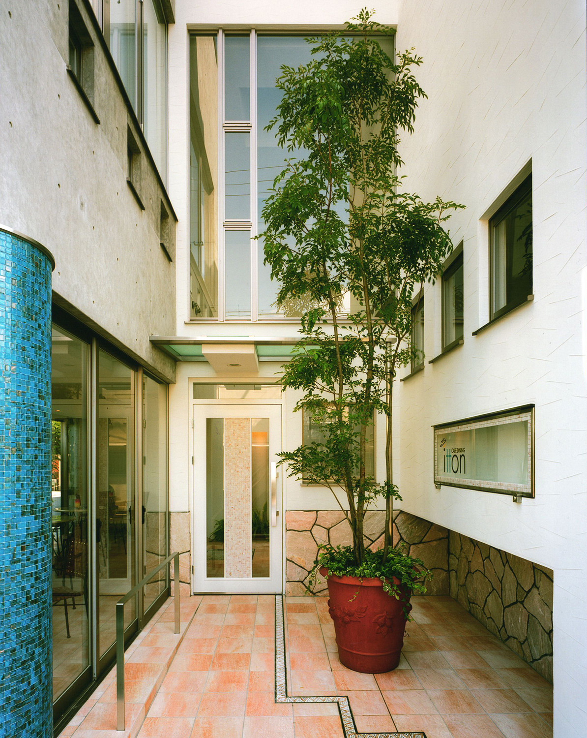 S林ビル　カフェダイニング一屯邸